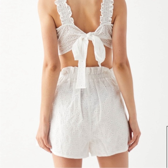 MINKPINK Revolve White Eyelet Shorts Small - Picture 10 of 10